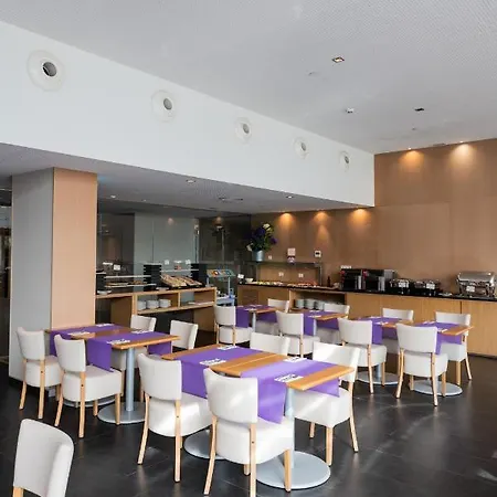 Atenea Port Barcelona 4*