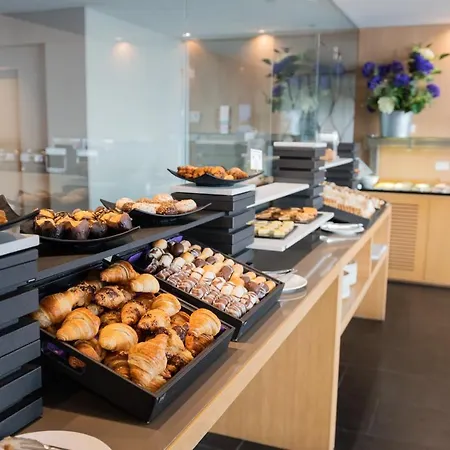 Atenea Port Barcelona Hotel 4*